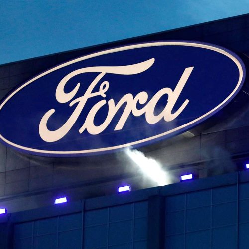 Ford Revê Estratégia de Eletrificação e Cancela Projeto de SUV Elétrico 